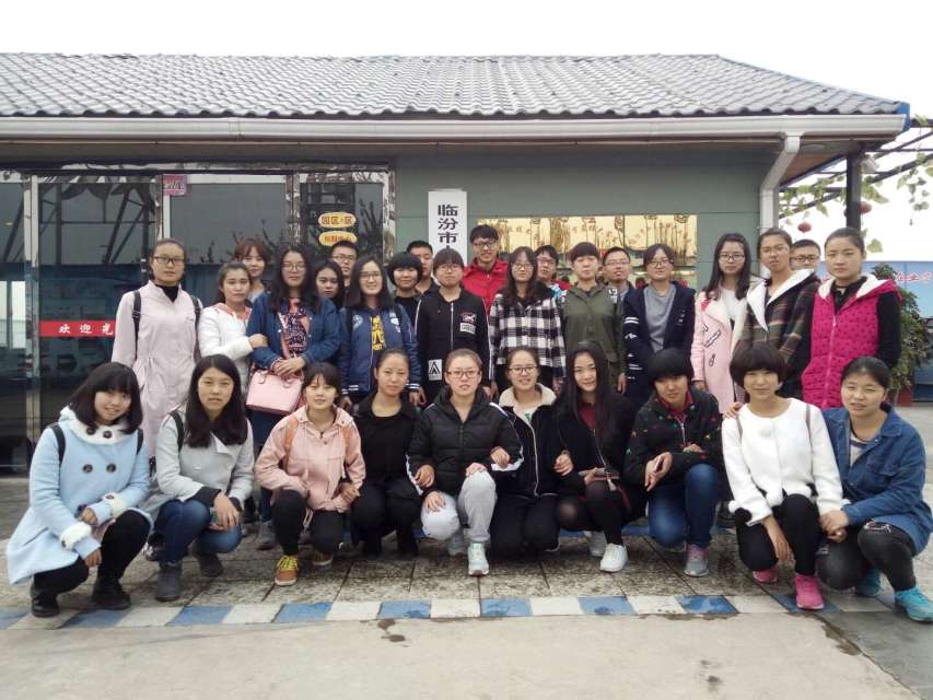 外联部全体成员合影留念